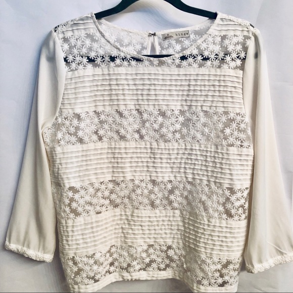 Hinge White Lace Top (m) - Picture 5 of 9